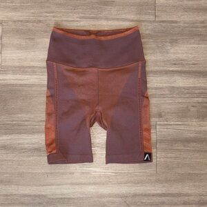 XS Athleta Biker Shorts Orange Break Records Break Barriers Like New
